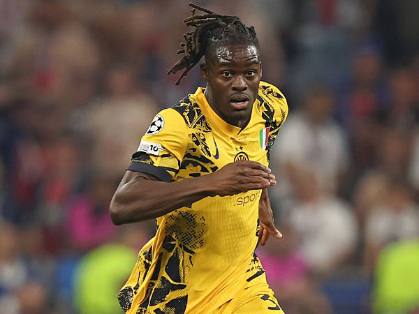 Inginkan Yann Bisseck, Crystal Palace Ajukan Tawaran Segini